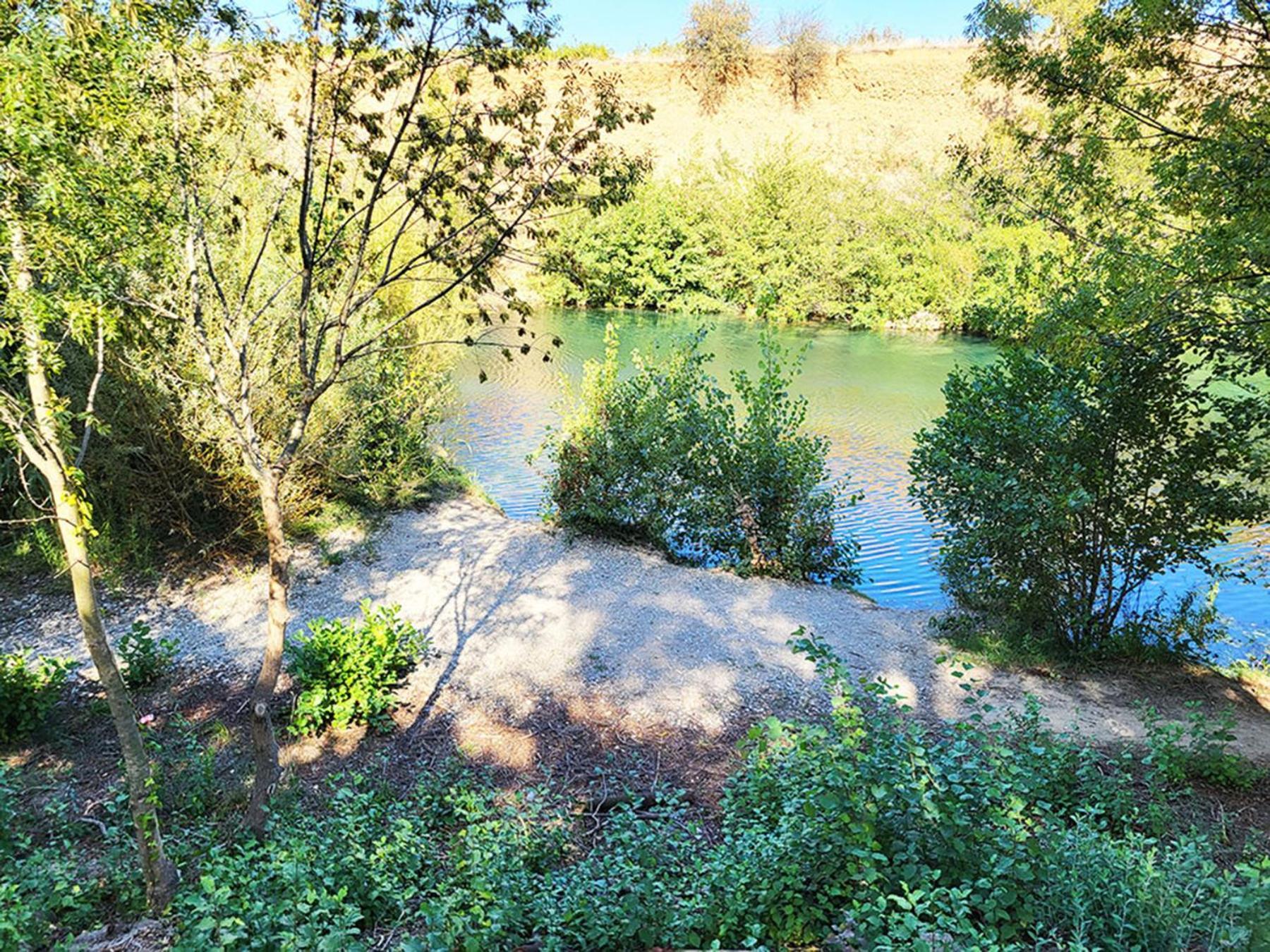 Camping Le Val De Cesse Mirepeisset Exteriér fotografie